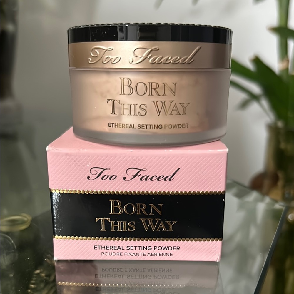 Too Faced Born This Way Ethereal Setting Powder in Translucent - Discontinued